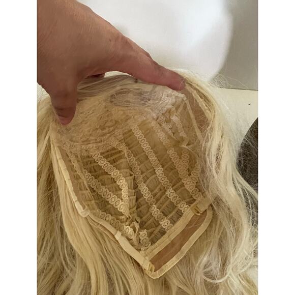 Women’s Short Platinum Blonde Bob Deep Wavy Wig Shoulder Length Synthetic Hair - Picture 13 of 13